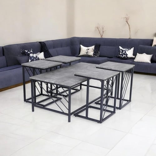 طقم طاولات ضيافة 5 قطع خشب رمادي وهيكل حديد بنمط خ...