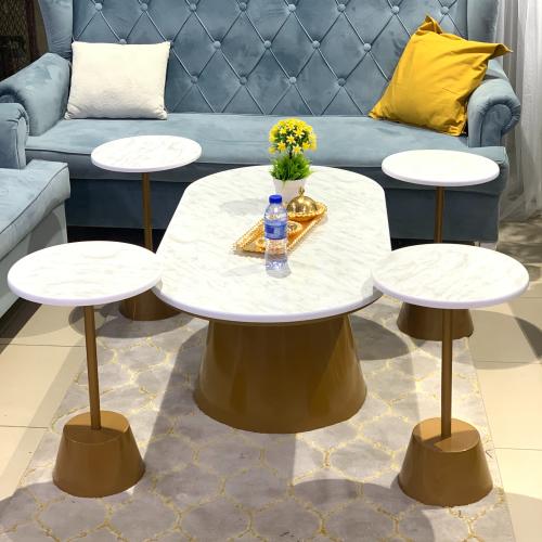 طقم طاولات ضيافة 5 قطع خشب شكل رخام وقاعدة ذهبي بي...