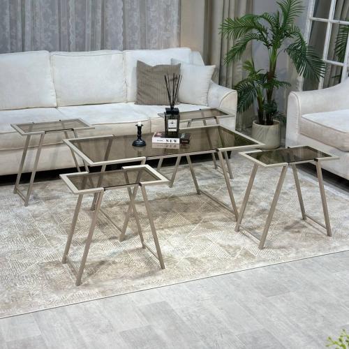 طقم طاولات ضيافة 5 قطع زجاج بني وهيكل شمباني مودرن