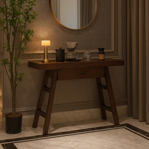 مدخل خشبي بني غامق مع درج