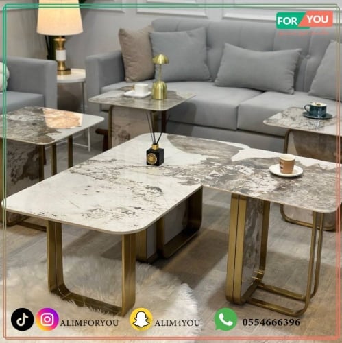 طقم طاولات 5 قطع سيراميك وقاعدة ذهبية منحنية