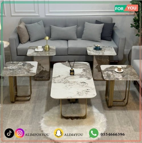 طقم طاولات 5 قطع سيراميك وقاعدة ذهبية منحنية