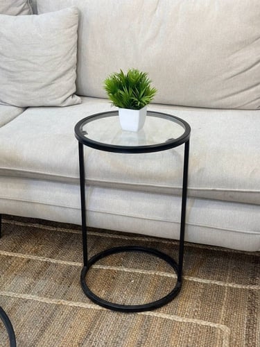 طقم طاولات ضيافة 5 قطع زجاج شفاف وهيكل حديد أسود د...