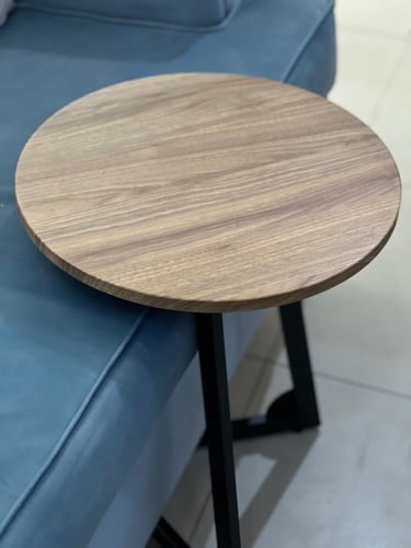 طاولة خدمة خشب بني قواعد حديد بتصميم X