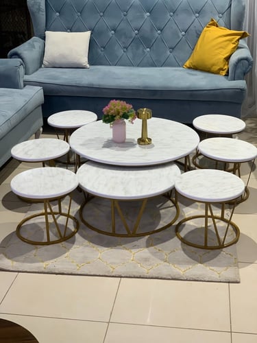 طقم طاولات أرضي 8 قطع خشبي أبيض وهيكل ذهبي V