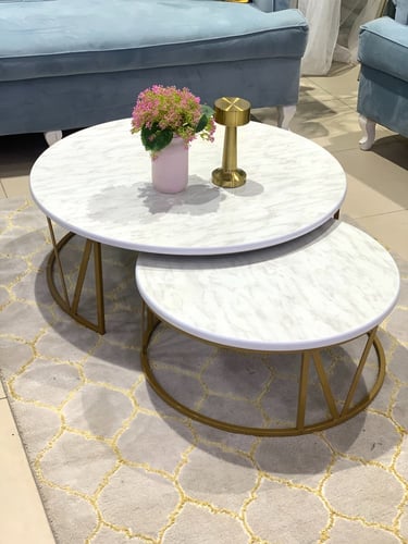 طقم طاولات أرضي 8 قطع خشبي أبيض وهيكل ذهبي V