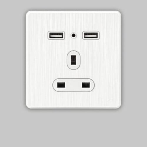 فيش ثلاثى 13 امبير مع 2 USB بيانو Parl