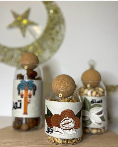 طقم عبوات زجاجية لحفظ التمر والمكسرات