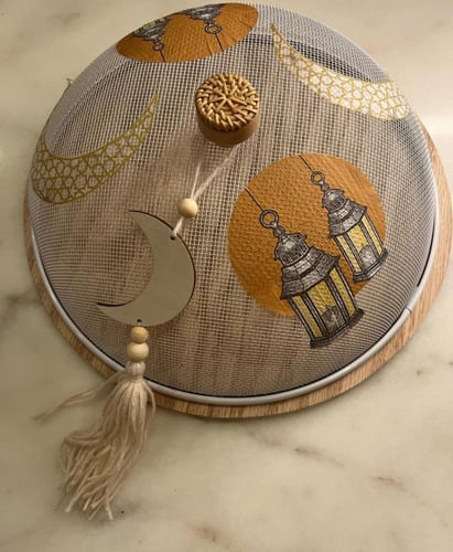 باسكت مطرز يدويًا