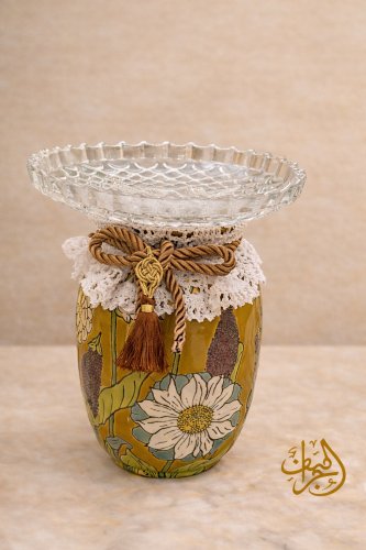 فازه بصحن كريستال