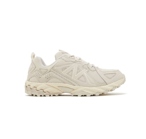 610 'TIMBERWOLF MOONBEAM'