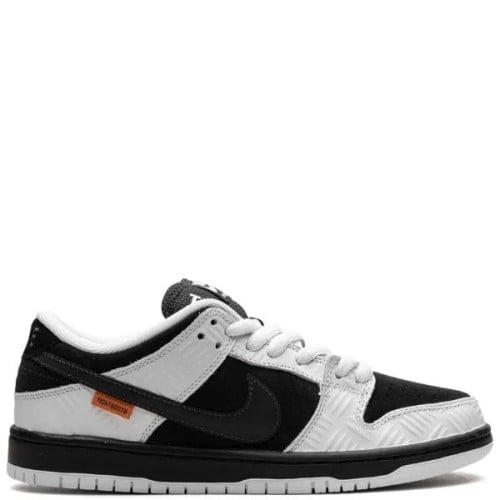 Nike x TIGHTBOOTH SB Dunk Low