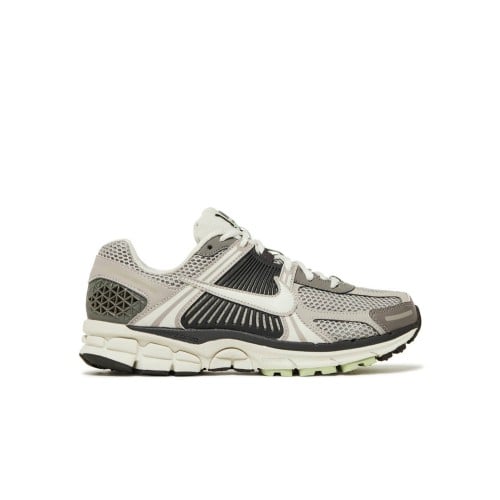 AIR ZOOM VOMERO 5 'COBBLESTONE'