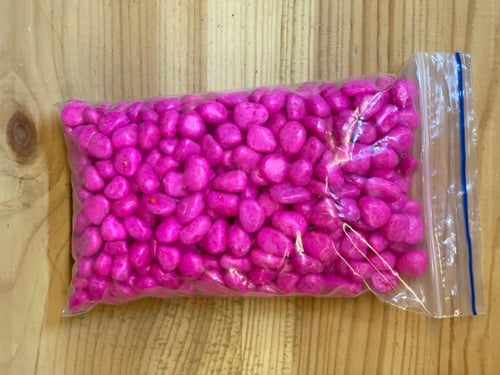 حجر ملون لتزين احواض السمك 500g