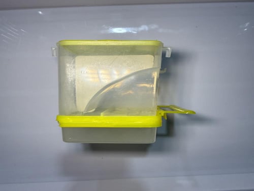 الاكالة الذكية معالف ذكية بعدة اللوان