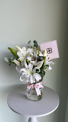 فازة ورد + خدمة بدكير ومنكير