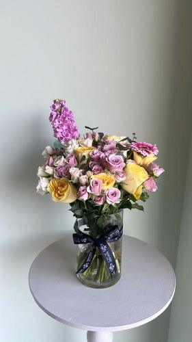 فازة ورد + خدمة بدكير ومنكير