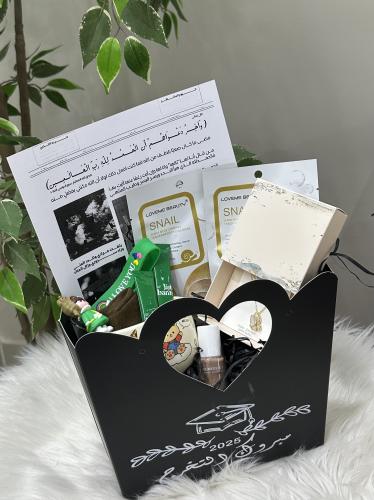 بوكس تخرج ملاحظه يوجد اختلاف بسيط تم ارفاق الصورة