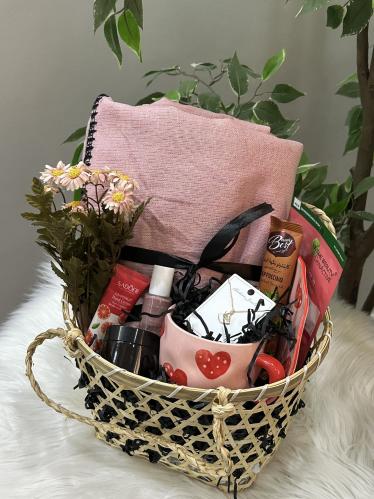 سلة شتاء انيقه