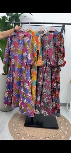 فستان بتصميم مميز كالوش بربطة جانبية وخامة جديدة