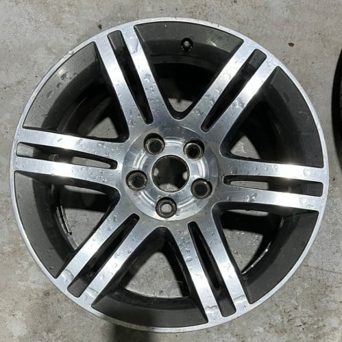 Chrysler 18 inch rims - original charger