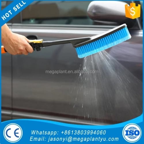 مضخة ماء على ولاعة السيارة