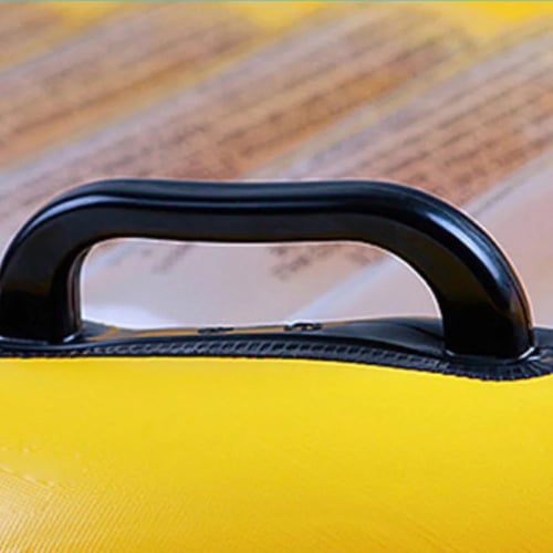 قارب سباحه صغير