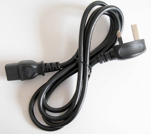 سلك كهرب مع مقبس ثلاثي