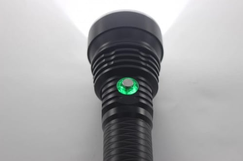 كشاف يدوي ضد الماء سانفورد مسافة الانارة1200 متر