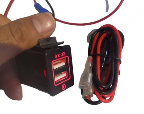 ترهيمة مربع منفذين USB مع غطاء