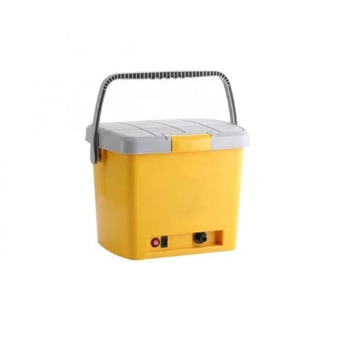 مضخة ماء على ولاعة السيارة