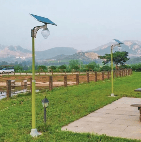 كشاف فانوس على الطاقة شمسية