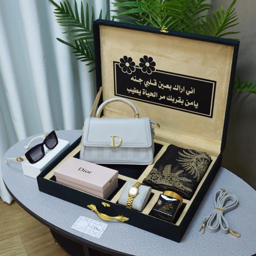 افخم الهدايا النسائية الحديثه بوكس اهداء شنطة مع م...