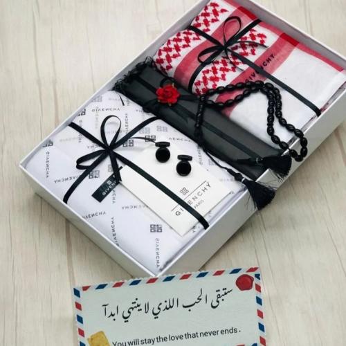 بوكس رجالي فخم لتجربة إهداء مميزه بتصميم خاص