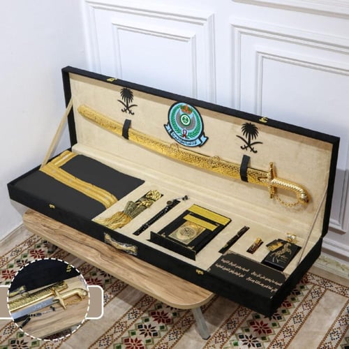 فخامة الاهداء بوكس التكريم الملكي