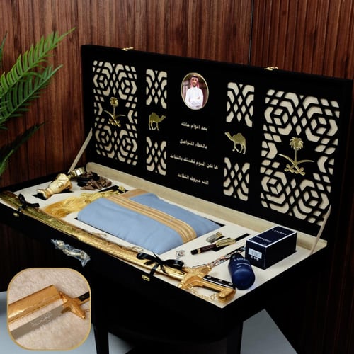 بوكسات ملكية فخمة بمجموعة إكسسوارات رجالية راقية