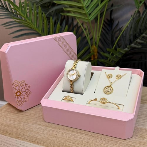 هدية تخرج فاخرة تعكس الذوق الراقي وتخلد لحظة النجا...