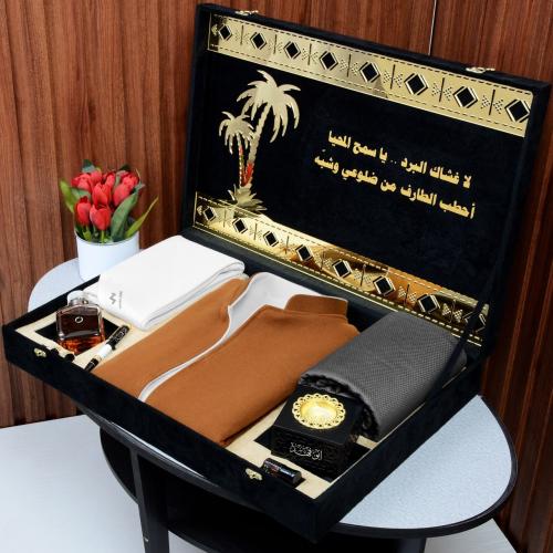 بوكس اهداء شتوي فخم سديري دبل فيس مع شال وقماش ومج...