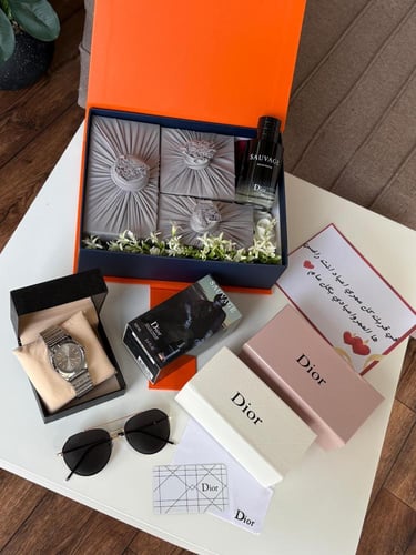 بوكس اهداء ساعة مع نظارة وعطر بتغليف انيق