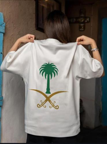 تيشرت سيفين ونخله بشعار سيغين ونخلة