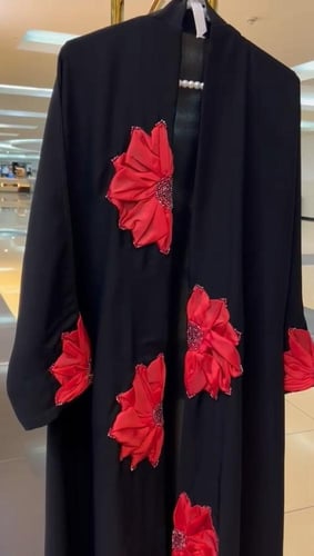 عباية صيفيه بتصميم الورده الفاخره
