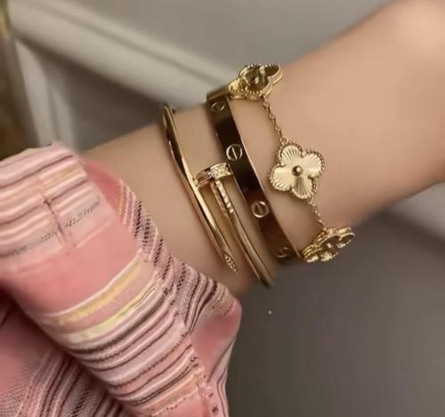 بكج ناعم وفخم