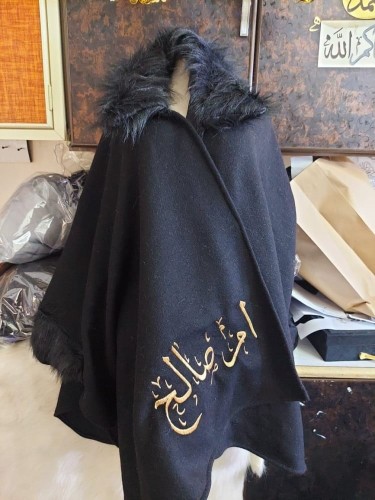 شال شتوي أنيق ودافئ