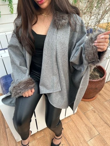 وشاح شتوي أنيق ودافئ