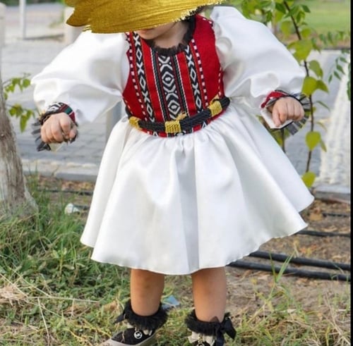 فستان يوم التأسيس