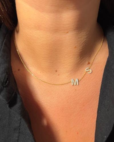قلادة رقبة بتصميم الاسم مع حرف