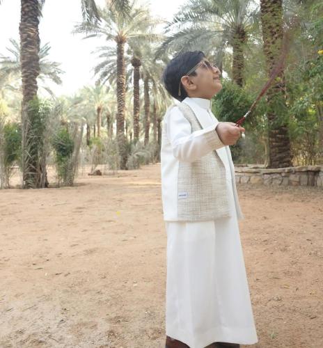 طقم صباح العيد كلاسيك /ثوب وسديري وسبحة