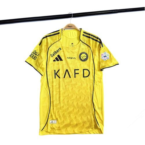 تيشيرت النصر الاساسي نسخة اللاعبين 2025-2026