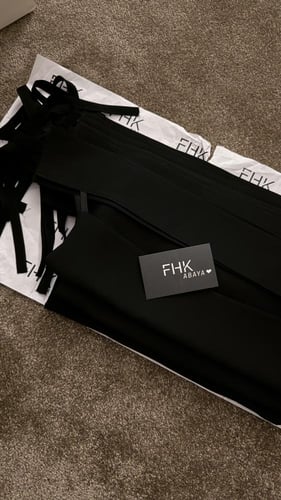 نقاب مقوي خفيف سواد فاحم مطاط مايل (9 انش)