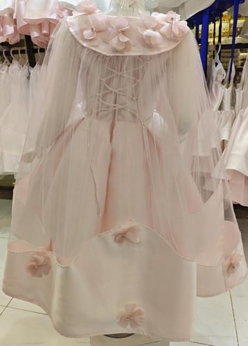 فساتين ملكي مع شال خارجي